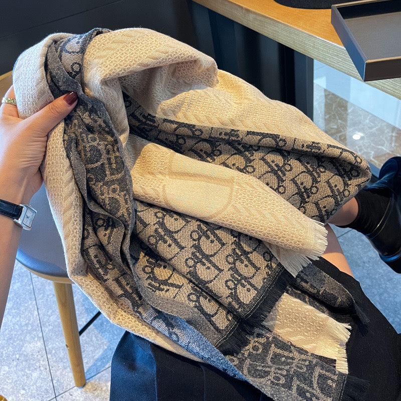 普通时尚款A咖围巾