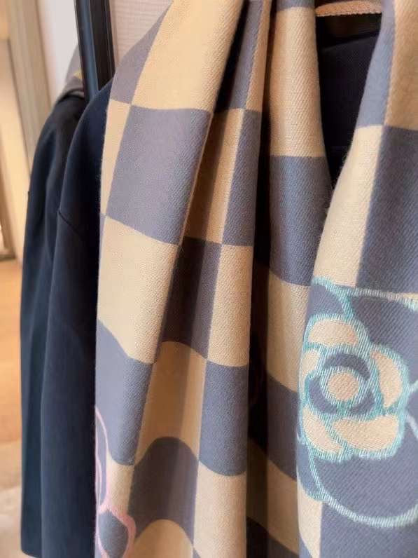 普通时尚款A咖围巾